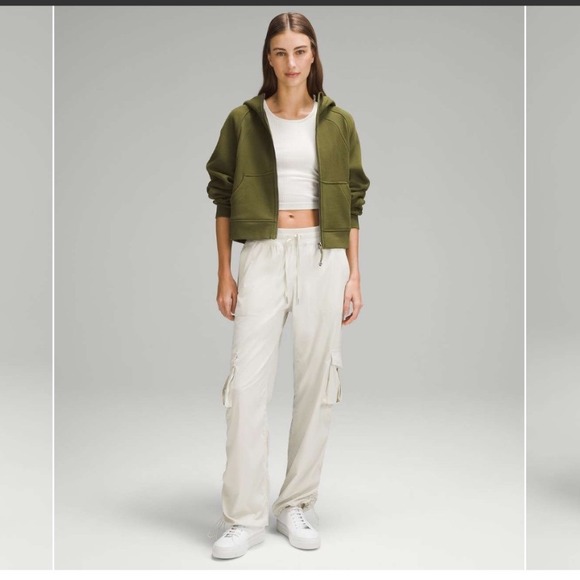 NWT Lululemon Dance Studio Relaxed-Fit Mid-Rise Cargo Pant
Bone Size XL - Picture 2 of 15